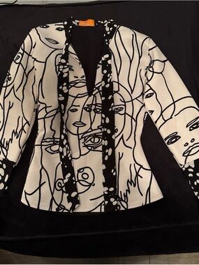 Black & White Artist-Print Women's Blouse